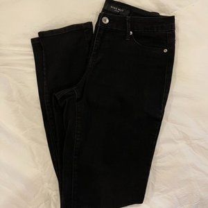 Nine West Cigarette Fit Skinny Jeans in Black